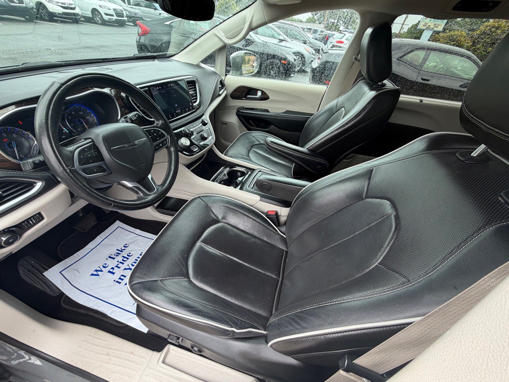 2022 Chrysler Pacifica Image 21