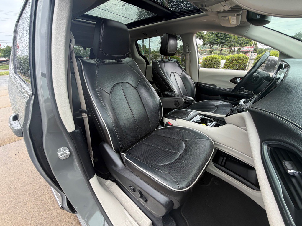 2022 Chrysler Pacifica Image 34