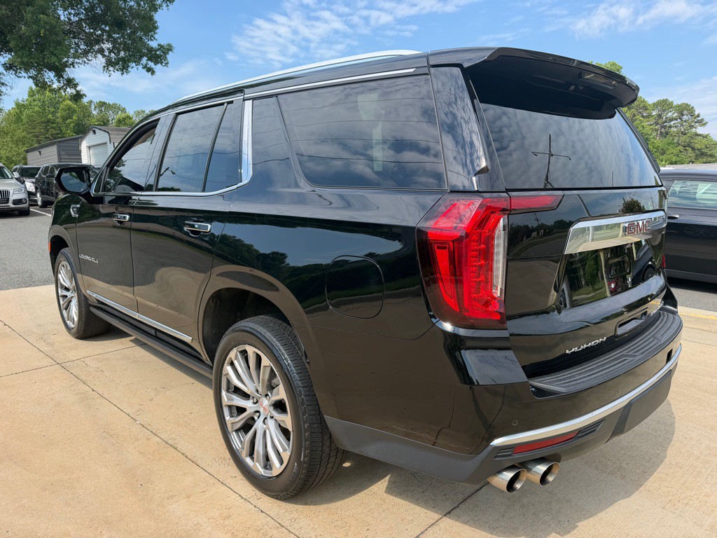 2021 GMC Yukon Image 4