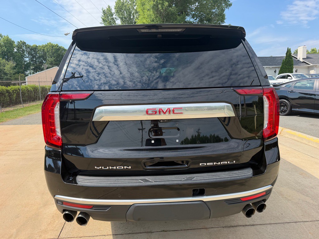 2021 GMC Yukon Image 5
