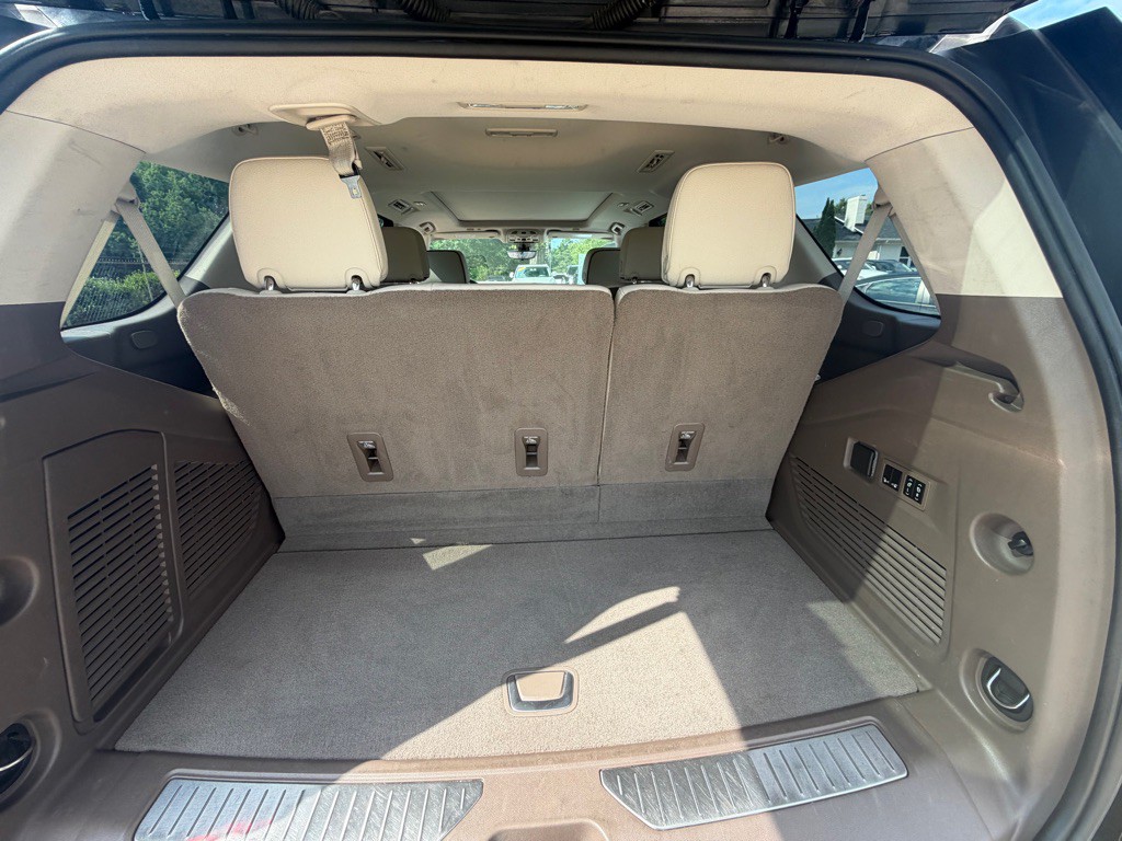 2021 GMC Yukon Image 8