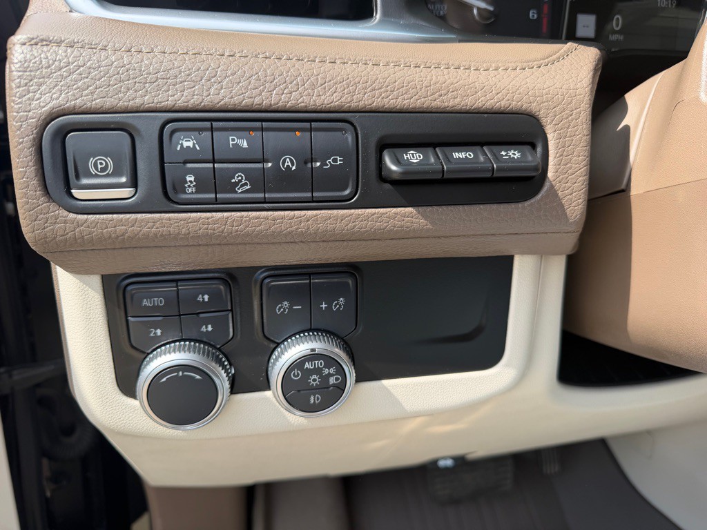 2021 GMC Yukon Image 21