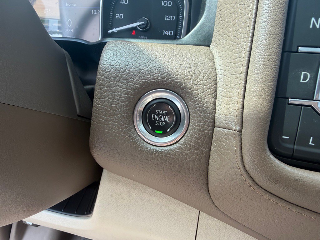 2021 GMC Yukon Image 27