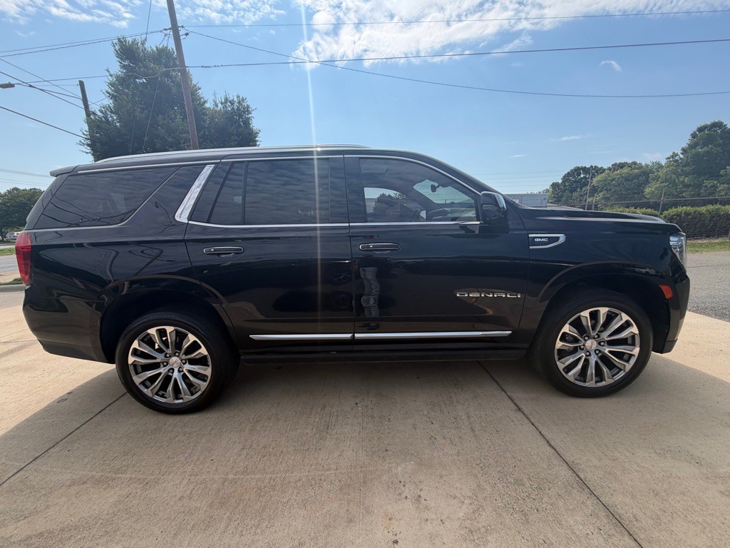 2021 GMC Yukon Image 35