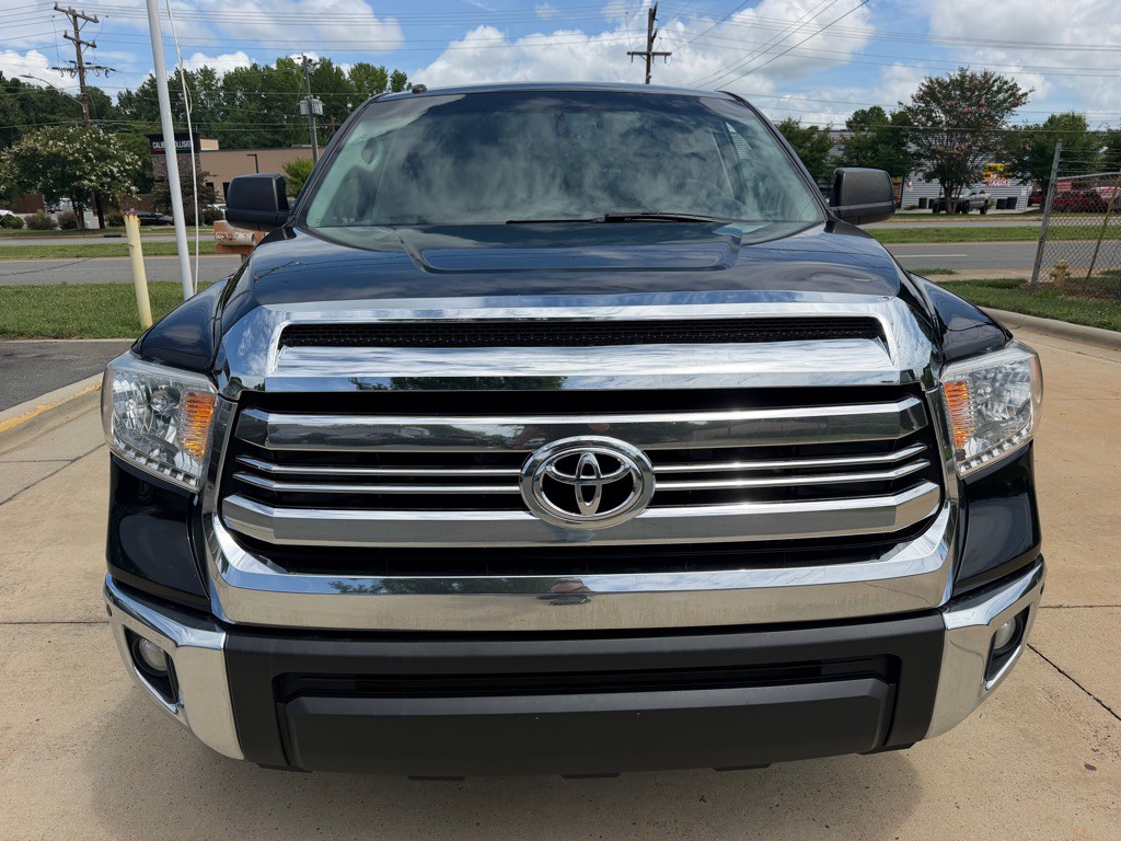 2016 Toyota Tundra Image 2