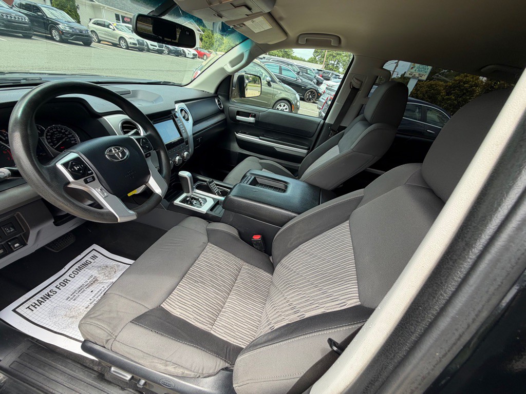 2016 Toyota Tundra Image 8