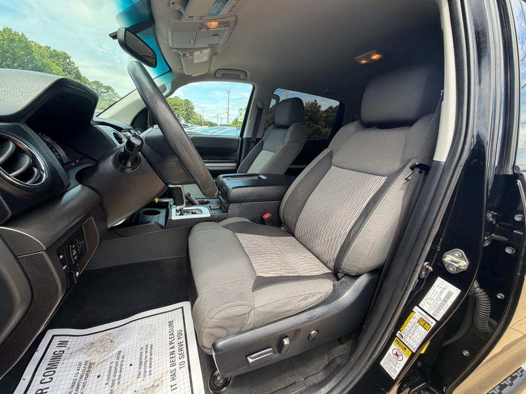 2016 Toyota Tundra Image 9