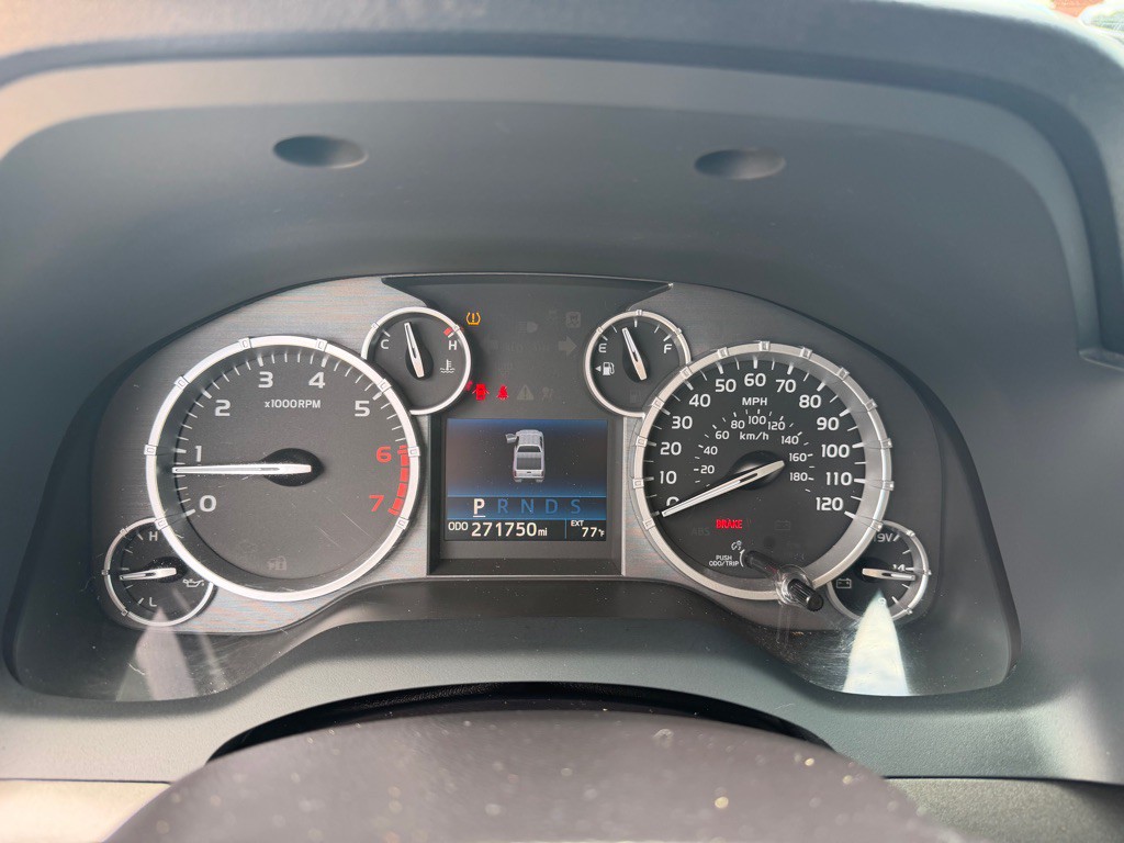 2016 Toyota Tundra Image 12