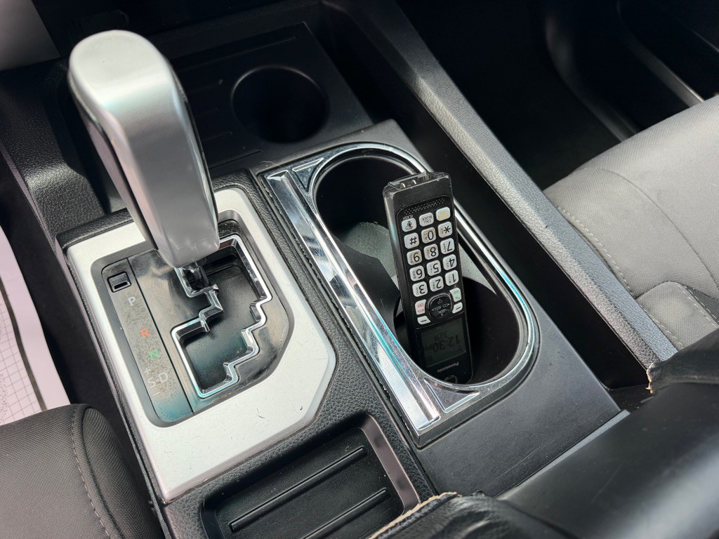 2016 Toyota Tundra Image 16