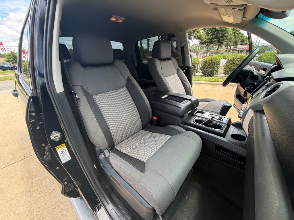 2016 Toyota Tundra Image 19