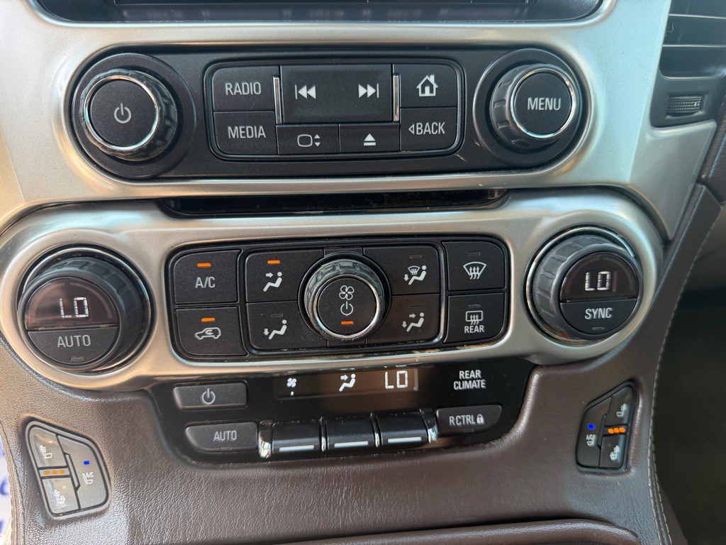 2015 Chevrolet Tahoe Image 27