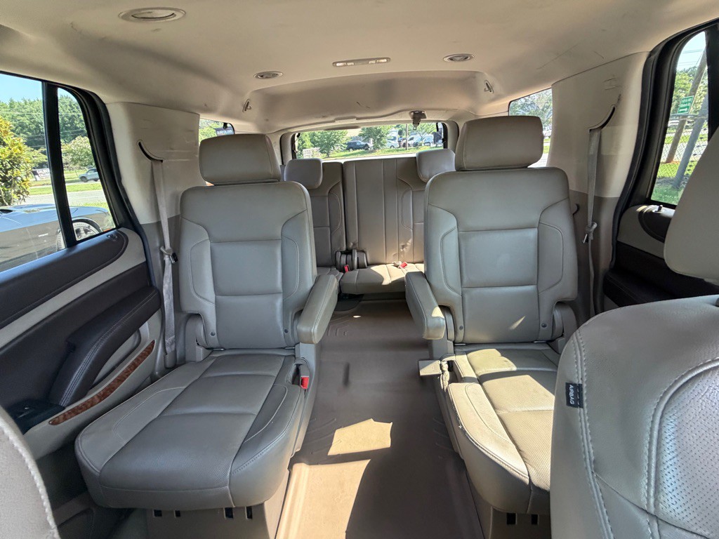 2015 Chevrolet Tahoe Image 32