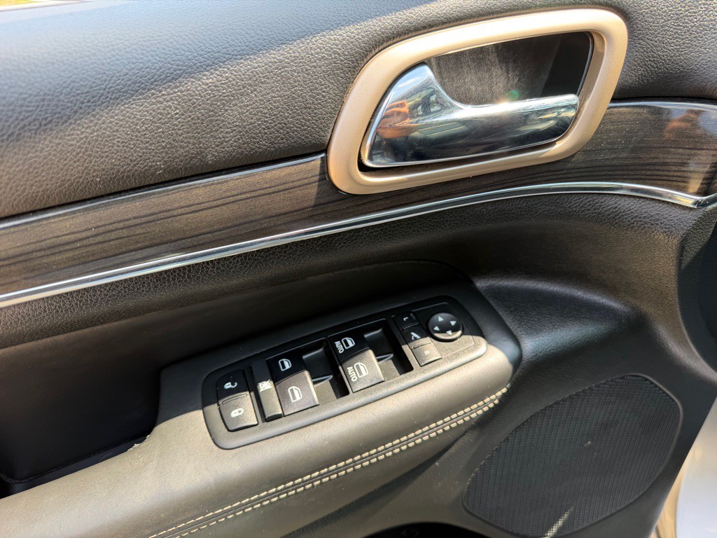 2014 Jeep Grand Cherokee Image 17