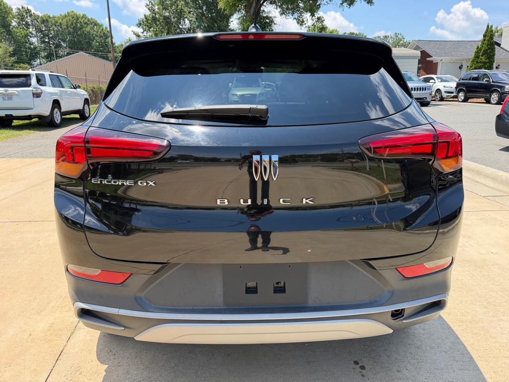 2024 Buick Enclave Image 5