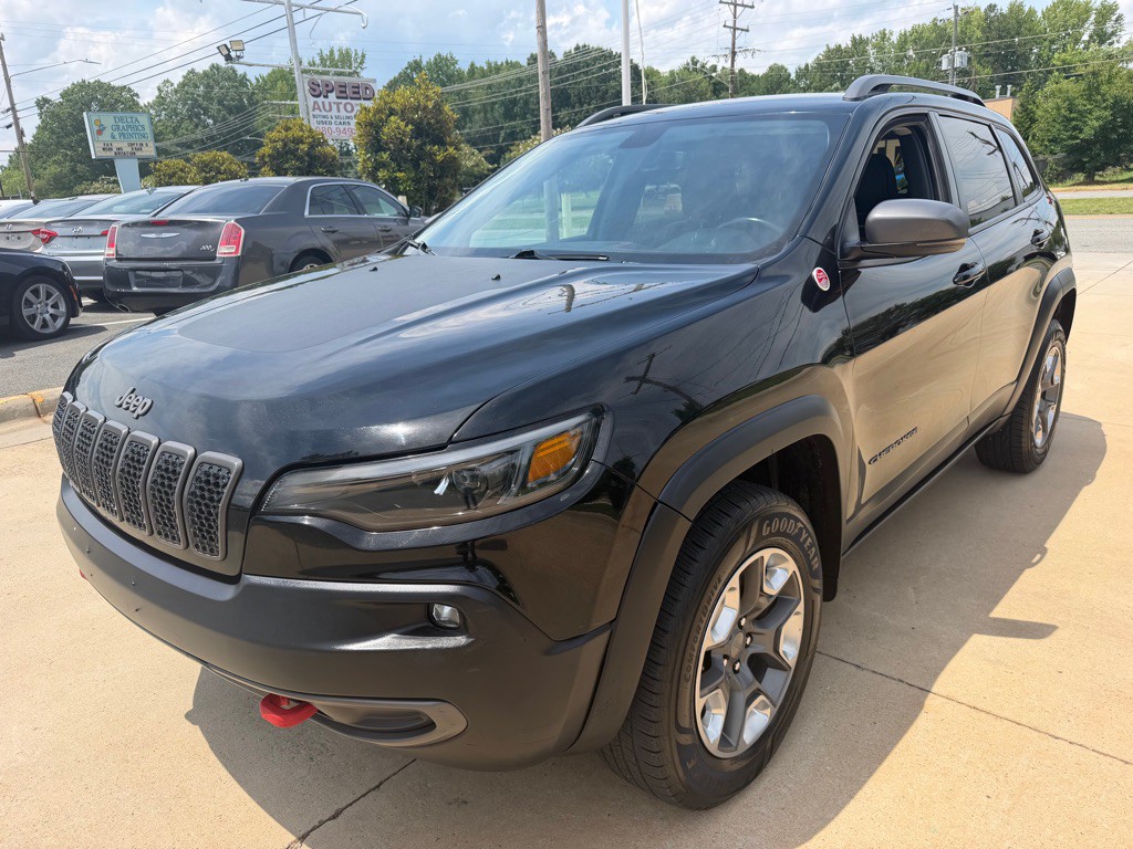 2019 Jeep Cherokee Image 3