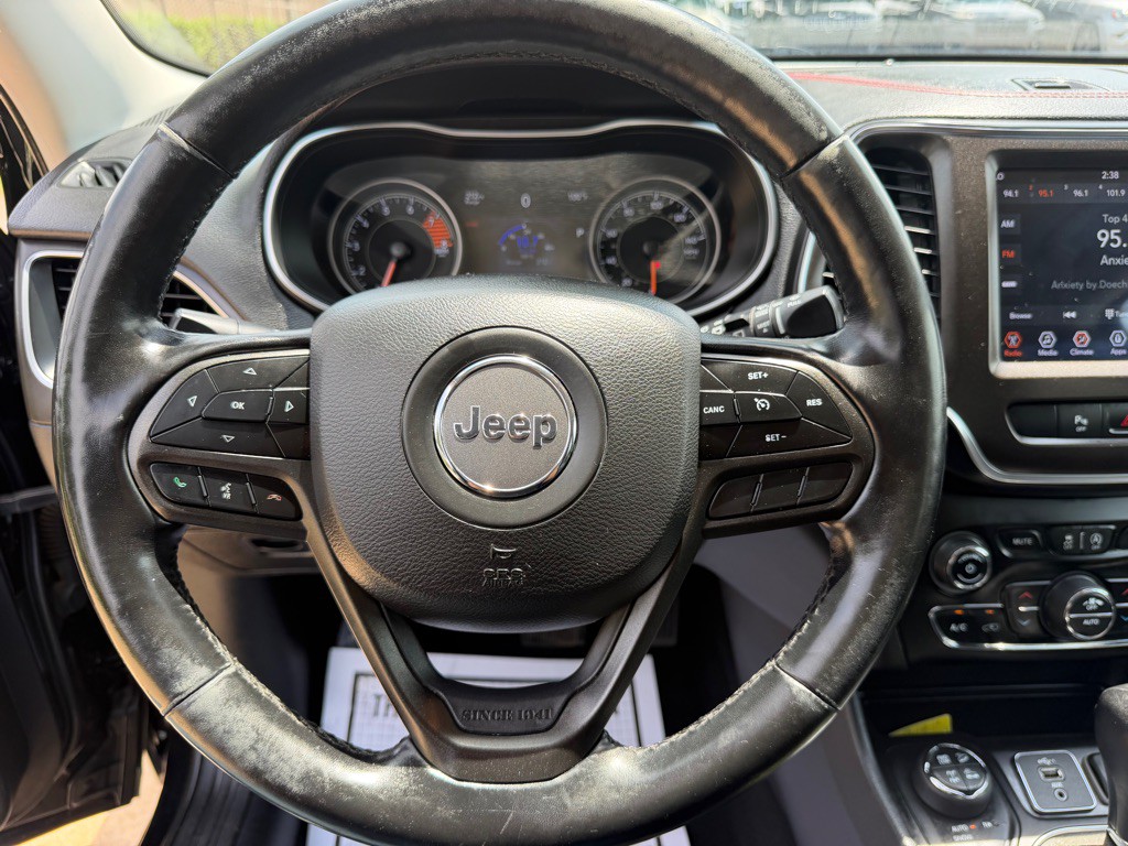 2019 Jeep Cherokee Image 17