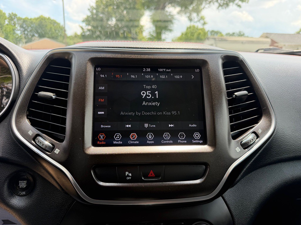 2019 Jeep Cherokee Image 18