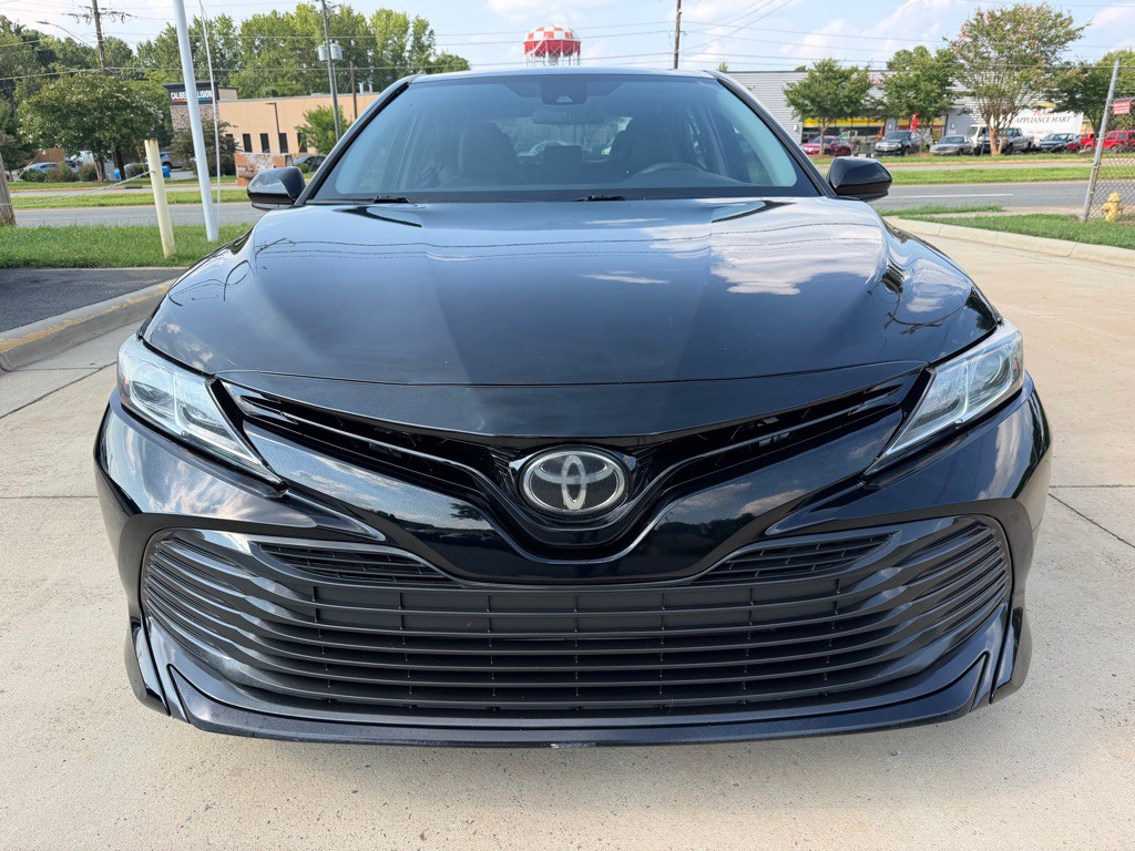 2020 Toyota Camry Image 2