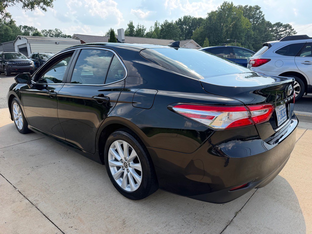 2020 Toyota Camry Image 4