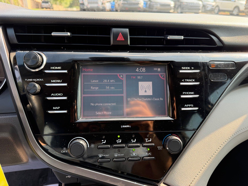 2020 Toyota Camry Image 16