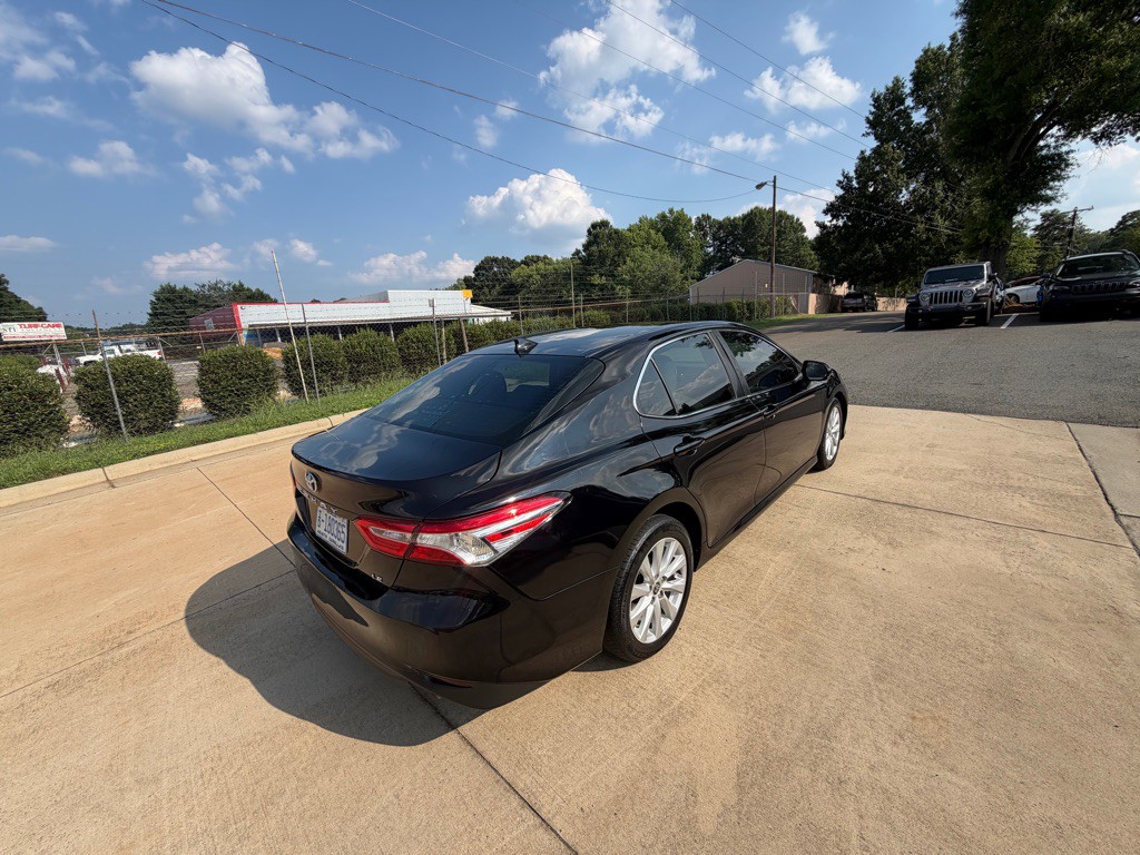 2020 Toyota Camry Image 22