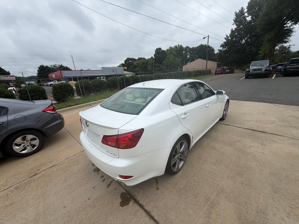 2012 Lexus IS Image 25