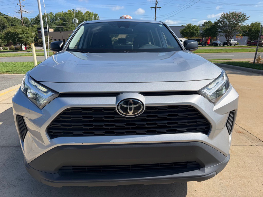 2024 Toyota Rav4 Image 2