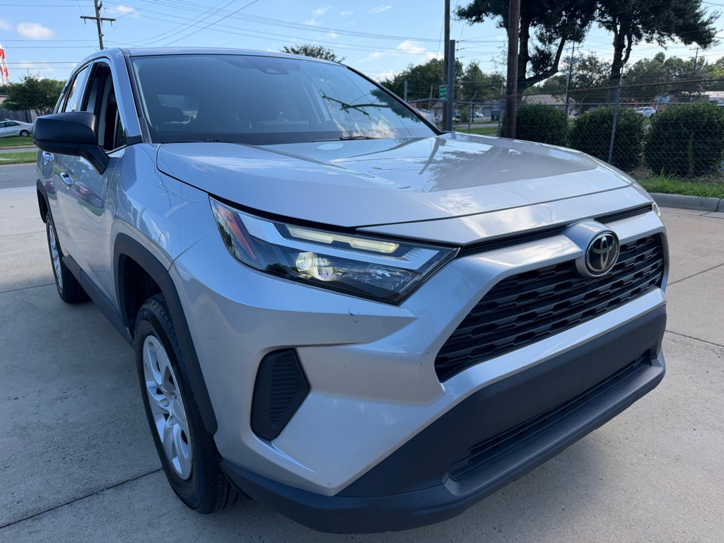 2024 Toyota Rav4 Image 3