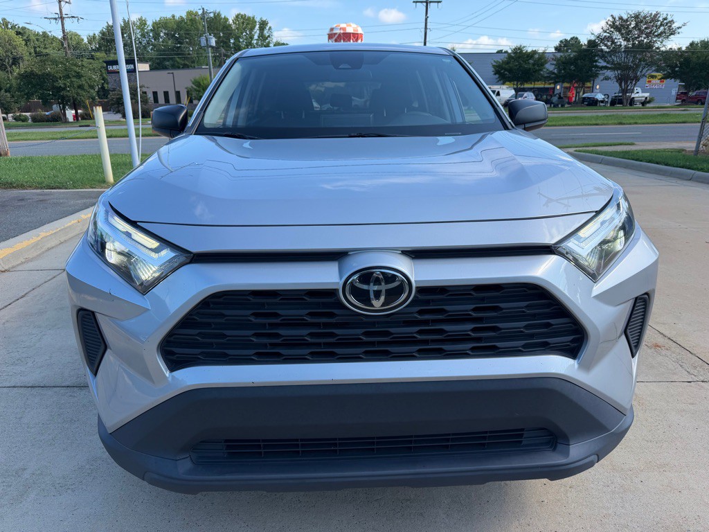 2024 Toyota Rav4 Image 4