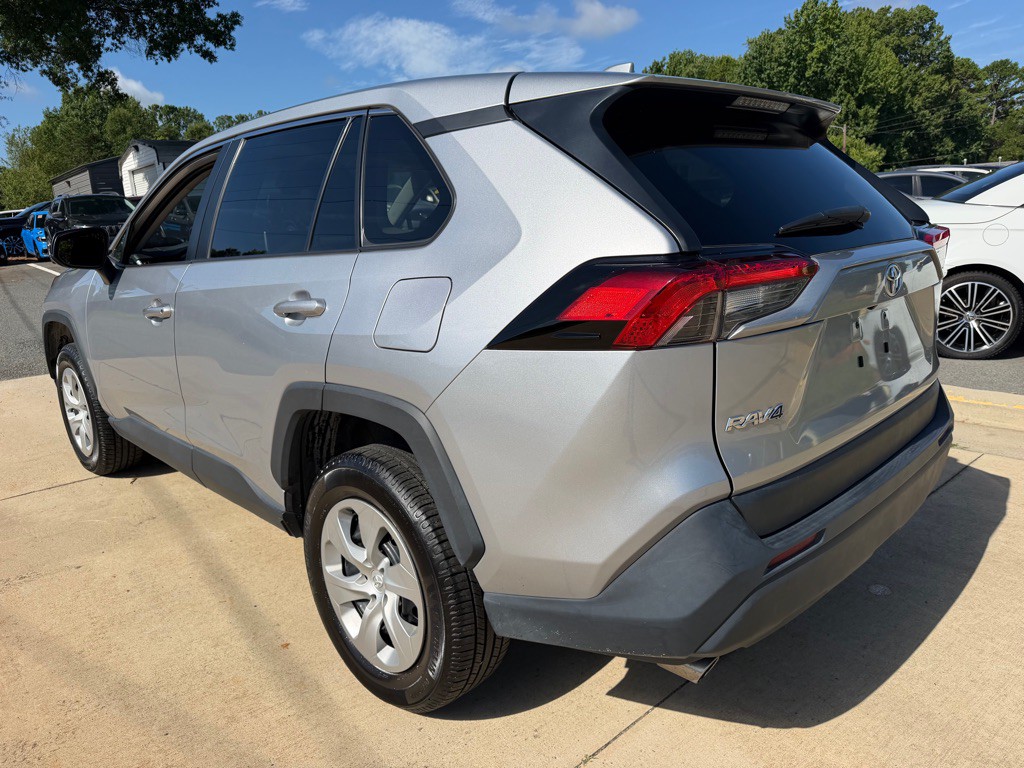 2024 Toyota Rav4 Image 7