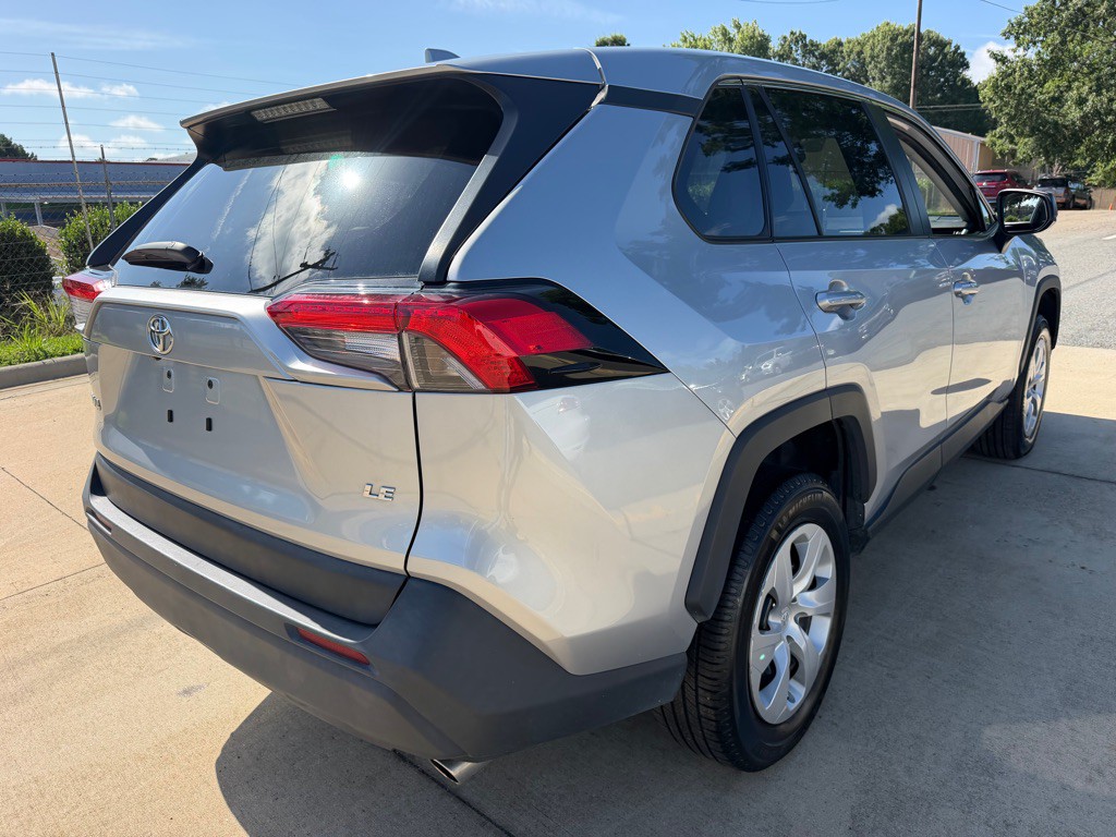 2024 Toyota Rav4 Image 9