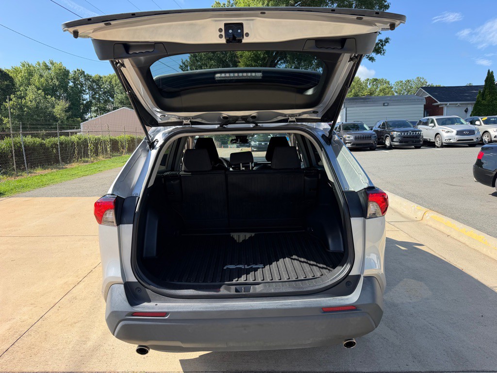 2024 Toyota Rav4 Image 10