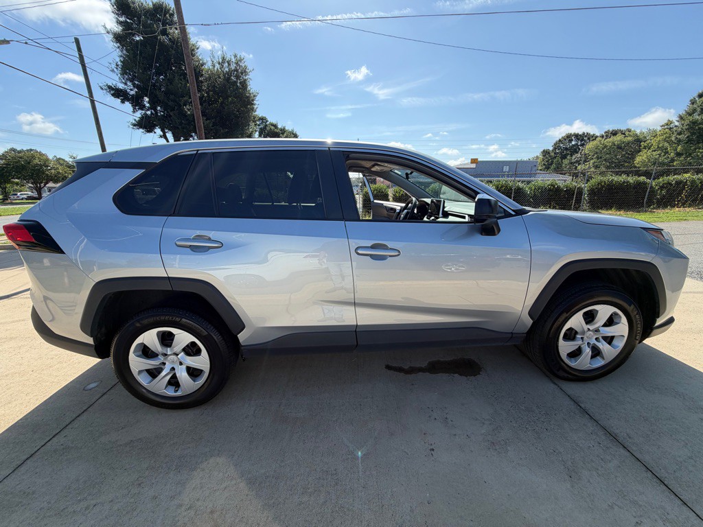 2024 Toyota Rav4 Image 25