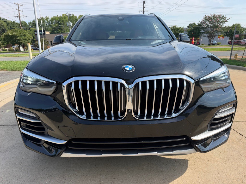 2019 BMW X5 Image 2