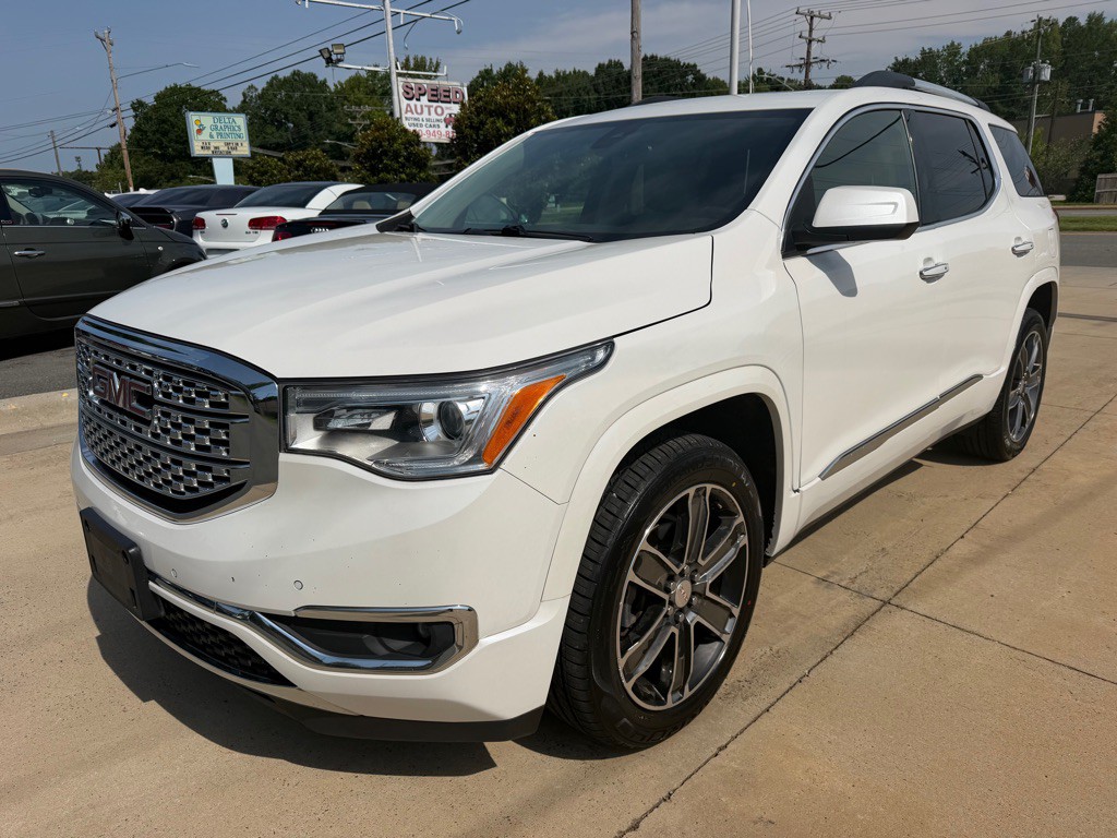 2019 GMC Acadia Image 3