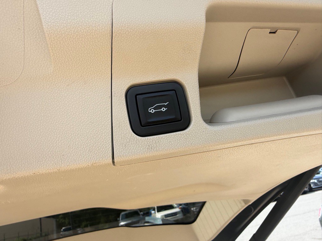 2019 GMC Acadia Image 9