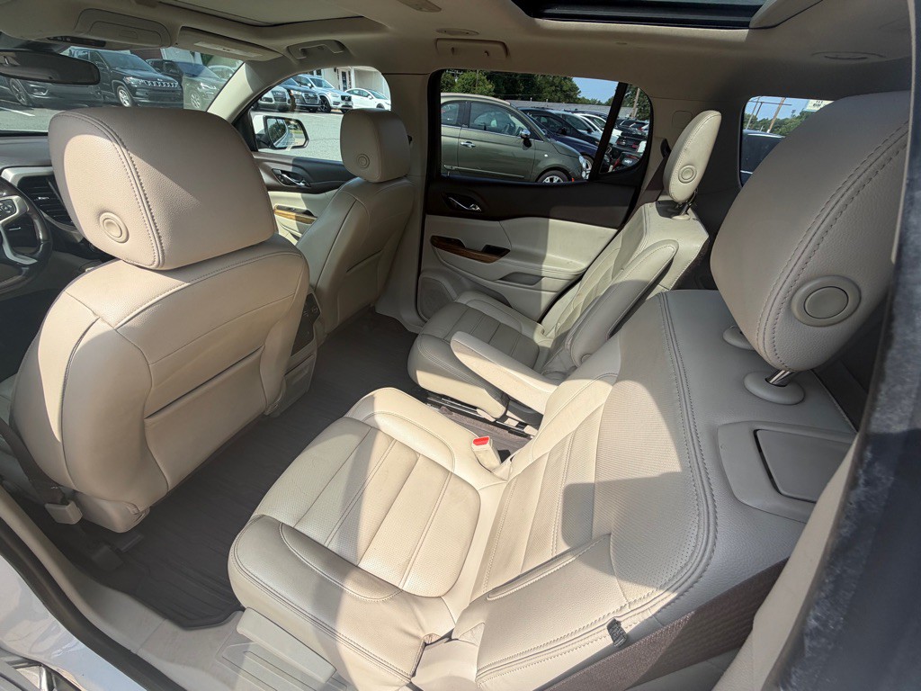 2019 GMC Acadia Image 13
