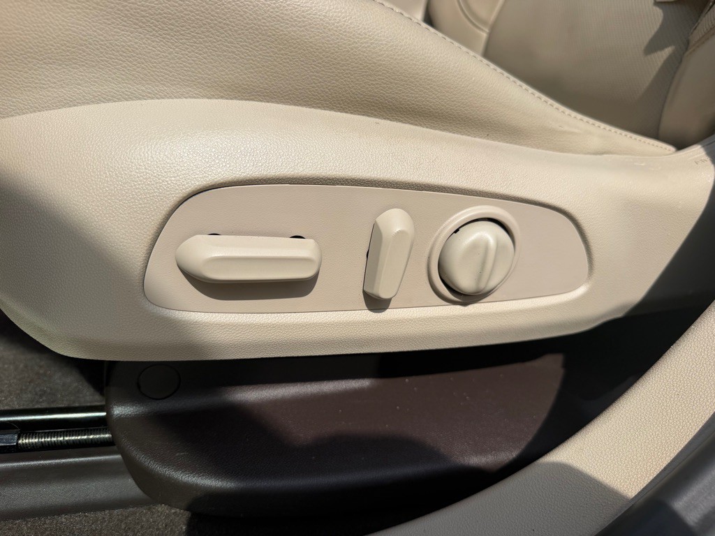 2019 GMC Acadia Image 19
