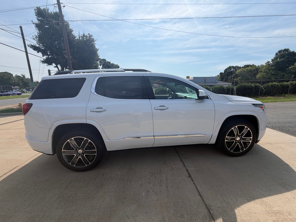 2019 GMC Acadia Image 35