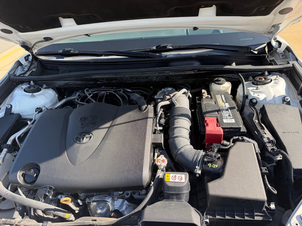 2020 Toyota Camry Image 20
