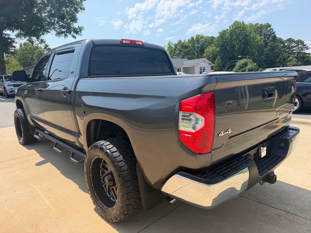 2017 Toyota Tundra Image 4
