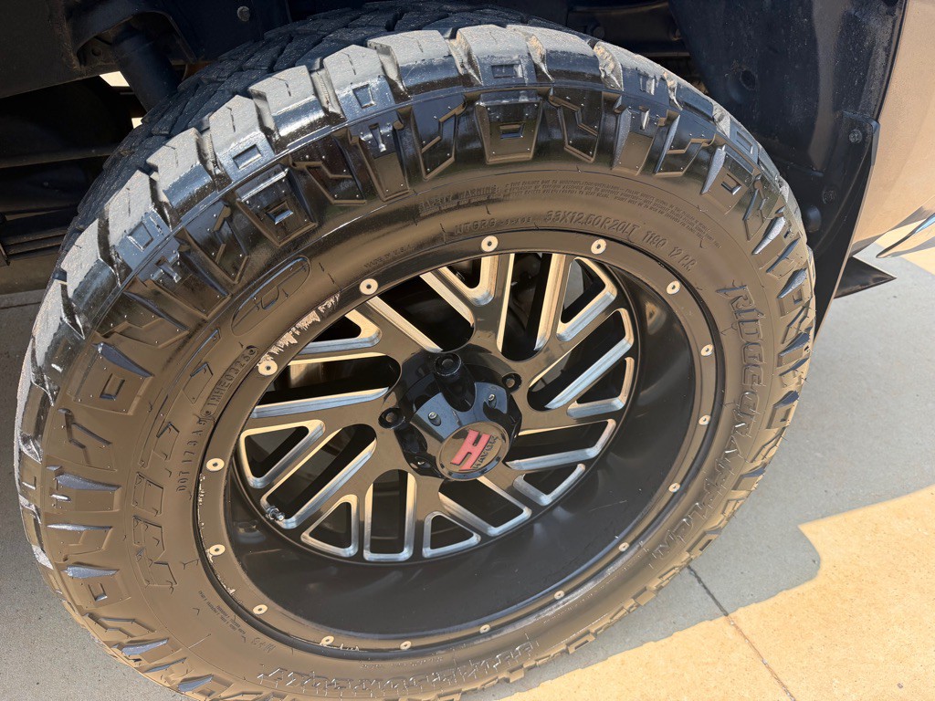 2017 Toyota Tundra Image 8