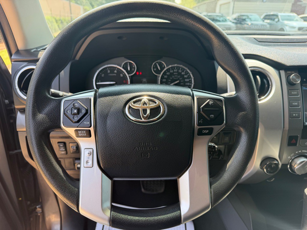 2017 Toyota Tundra Image 16