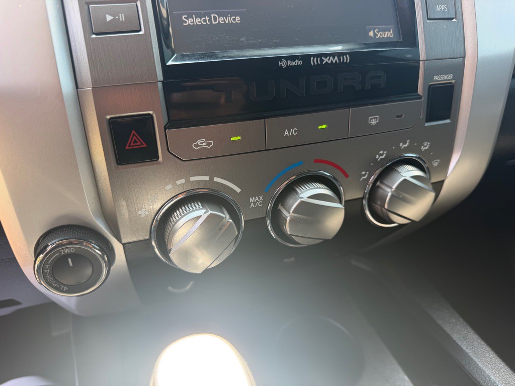 2017 Toyota Tundra Image 18