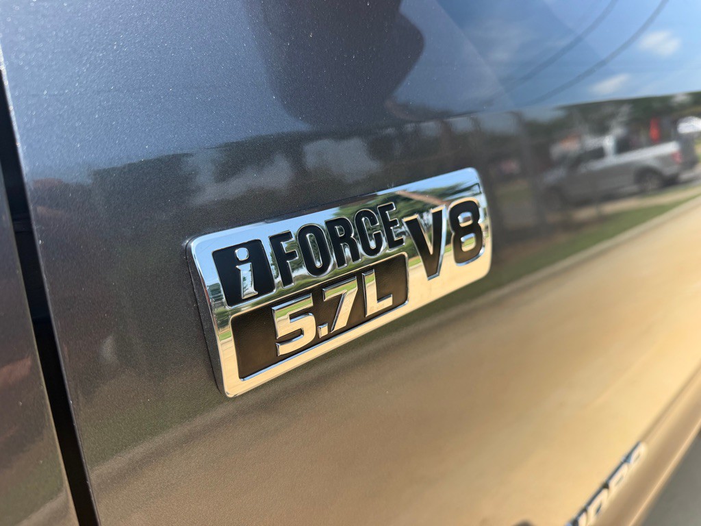 2017 Toyota Tundra Image 21