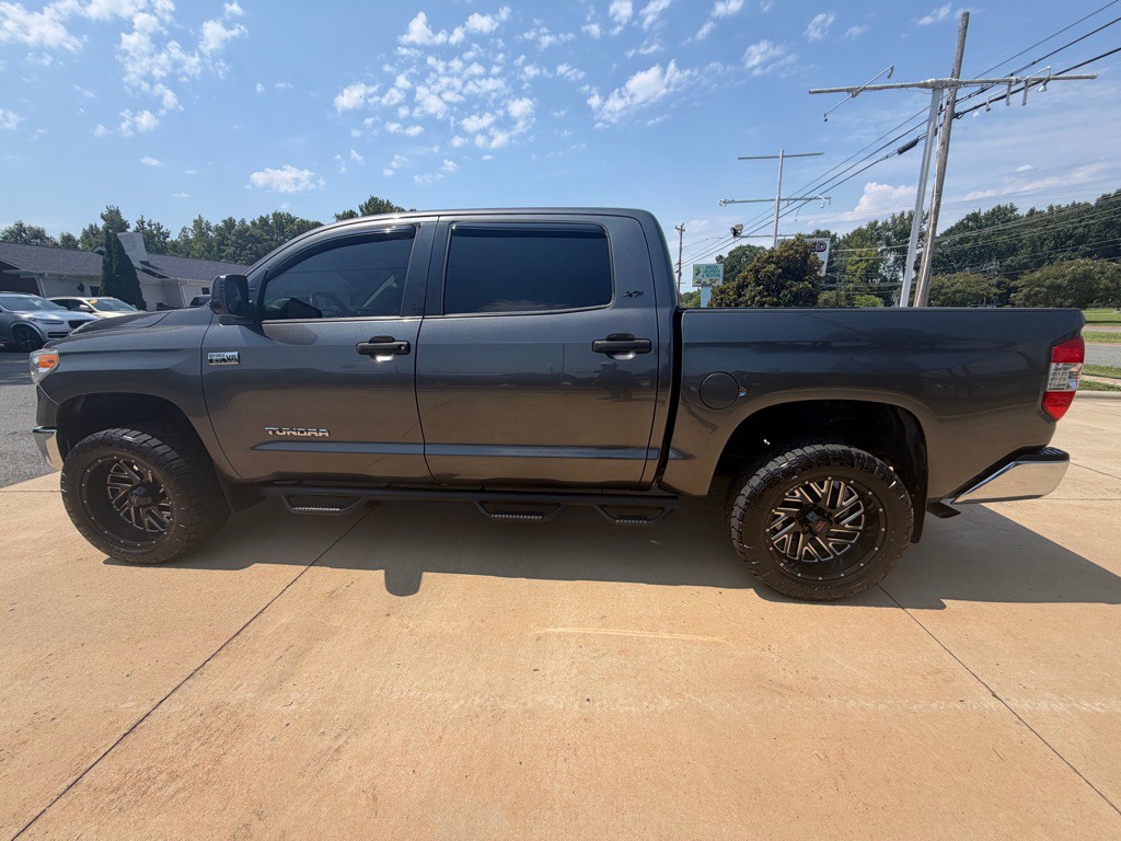 2017 Toyota Tundra Image 27
