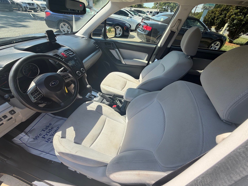 2014 Subaru Forester Image 10
