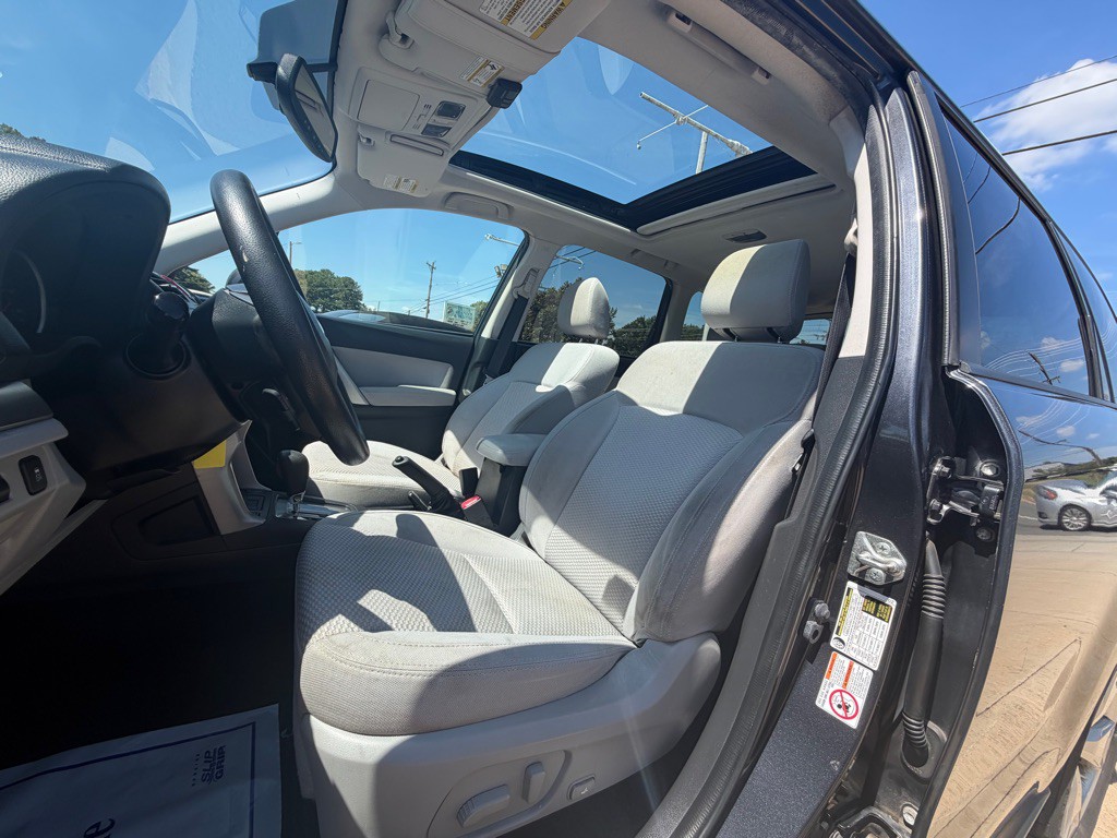 2014 Subaru Forester Image 11