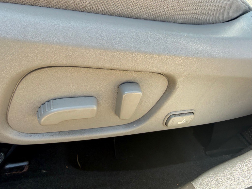 2014 Subaru Forester Image 13
