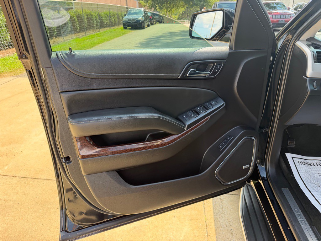 2016 GMC Yukon Image 13